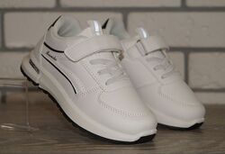 Кросівки дитячі білі з чорними вставками