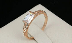  Позолоченное кольцо женское с белым кристаллом код 936