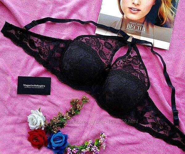 Чорний бюстгалтер