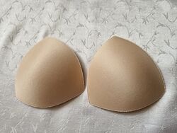 Темно-бежевые треугольные вкладыши для бюстгальтера, топа.