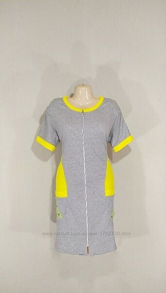 Женский трикотажный халат на молнии с карманами