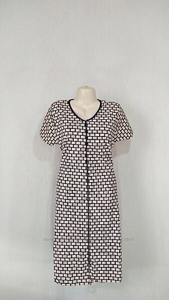 Женский трикотажный халат на молнии с карманами и поясом