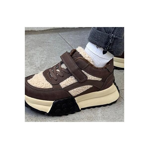 Утеплені кросівки 38р