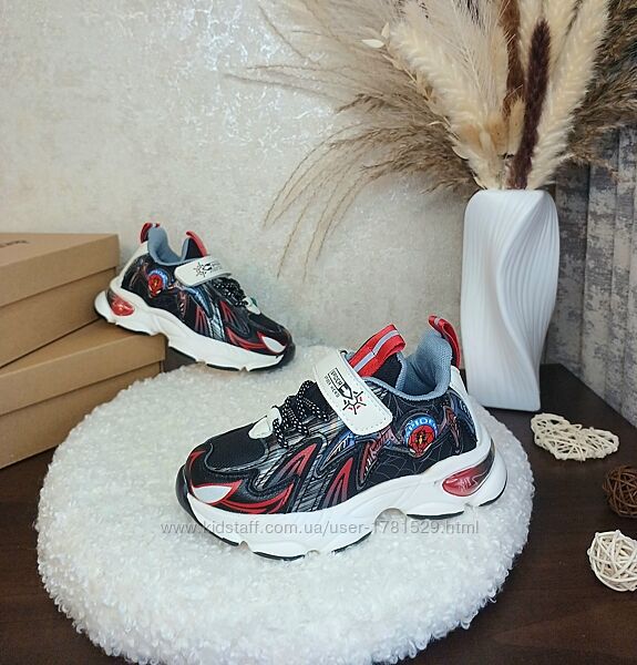 Дитячі кросівки для хлопчика 28 29 30 павук