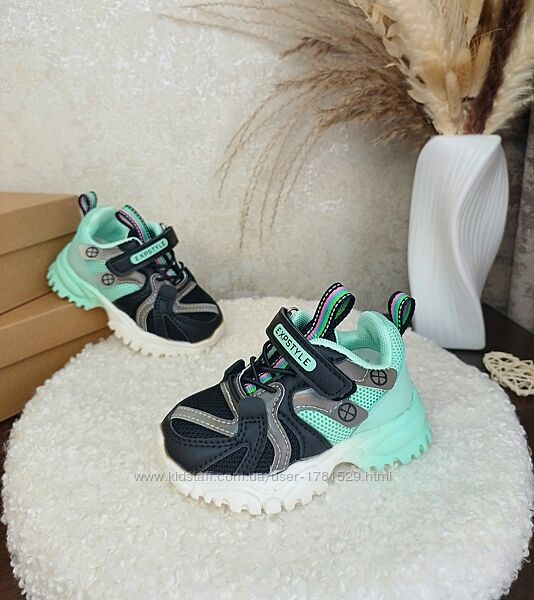 Дитячі кросівки для дівчинки 22 25 мятні
