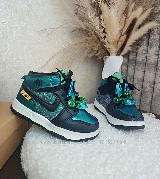 Дитячі хайтопи для хлопчика 27 чорні зелені кросівки