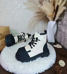 Дитячі демісезонні черевики для дівчинки 26 29