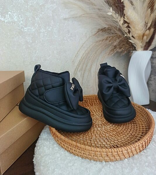 Дитячі демісезонні черевики для дівчинки 24 26 29 31