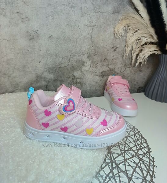 Дитячі кросівки для дівчинки 27 30 31 32