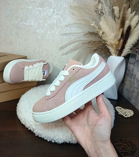 Дитячі кросівки для дівчинки Puma 37