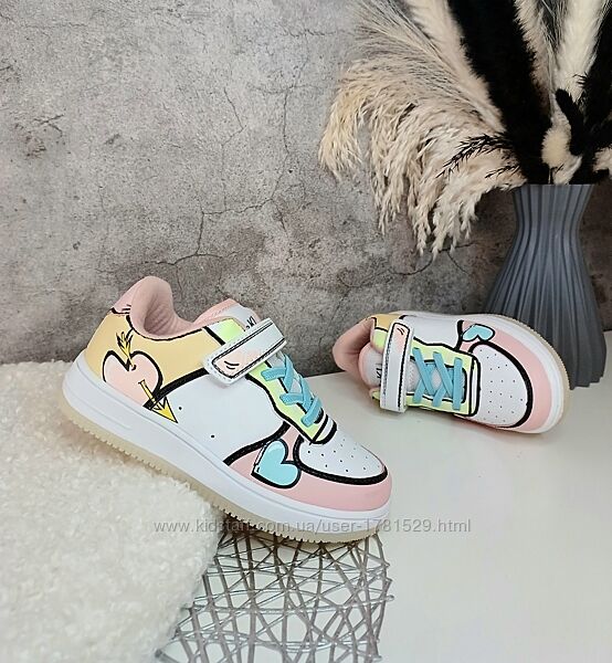 Дитячі кросівки для дівчинки 27 28 30 31 32