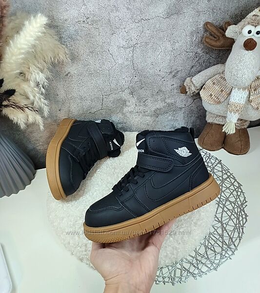 Дитячі зимові черевики чоботи для хлопчика хайтопи кросівки 33 34 37