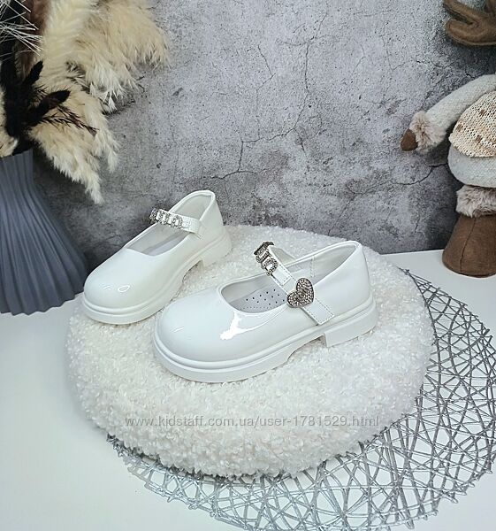Дитячі туфлі для дівчинки 28 29 30 31 32 33 білі святкові нарядні
