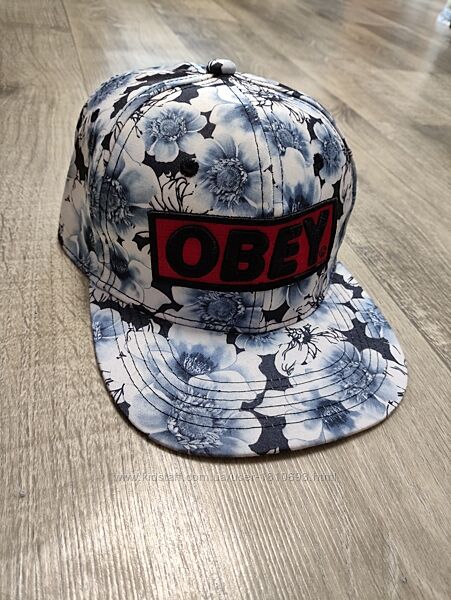 Кепка снепбек OBEY Floral