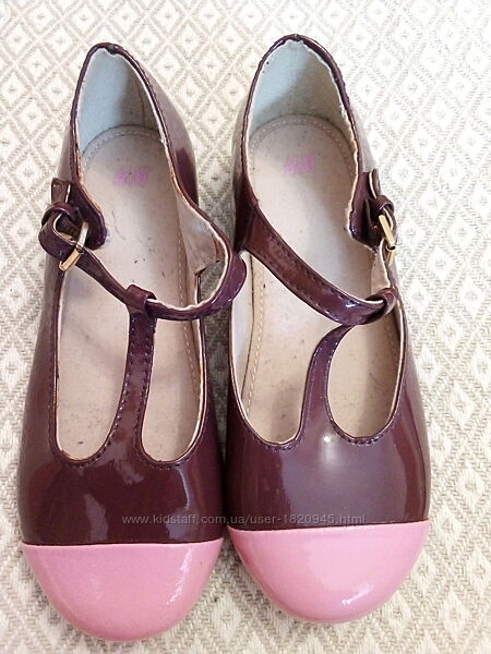 Новые кожаные лаковые туфли для девочки, по стельке 20 см. H&M. Размер 32.
