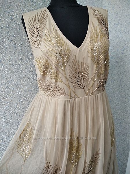 Шикарное платье в пол в золотистых пайетках  C&A