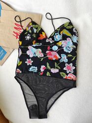 боди Topshop Англия р. UK 8 - это р. XS-S