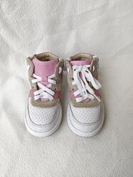 Кожа демисезонные высокие кроссовки clarks р. 24 стелька 15см.