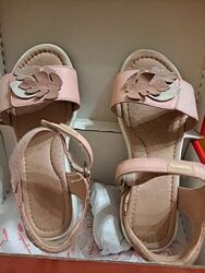 Босоніжки сандалі для дівчинки