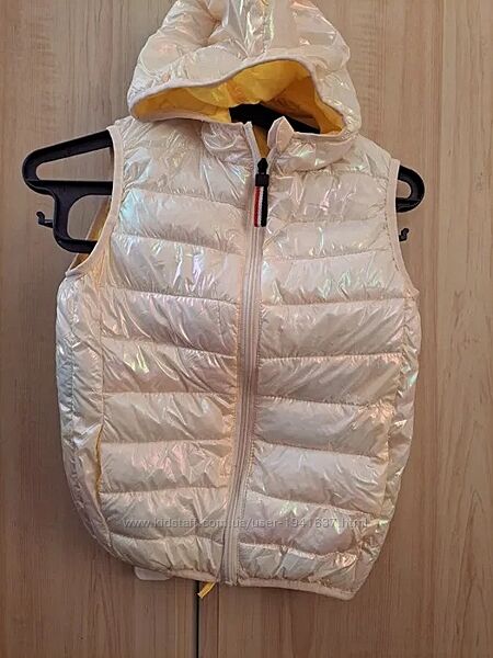 Безрукавка жилетка перламутрова