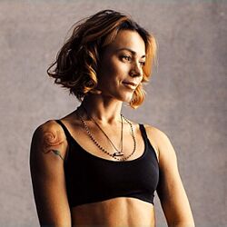 Легкость в плечах или как расправить плечи за 10 минут Ульяна Агалакова