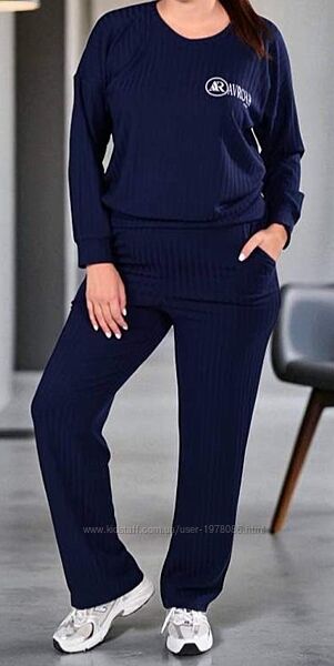 Костюм жіночий