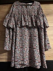 Платье рюши