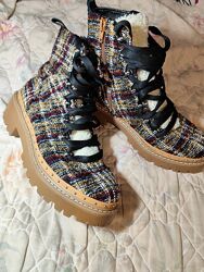 Шикарні стильні ботинки, ботільони черевички, сапожки