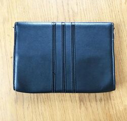 Чорна вінтажна жіноча сумка клатч