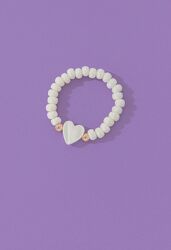 Колечко з намистин і сердечком