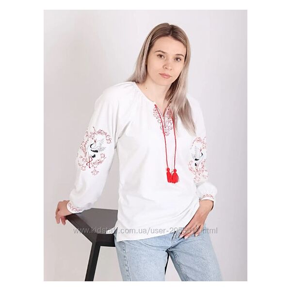 Жіноча вишиванка Магнолія