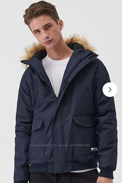 Зимова куртка з каптуром Sinsay тепла, зручна, вітронепродувна 2 кишені низ