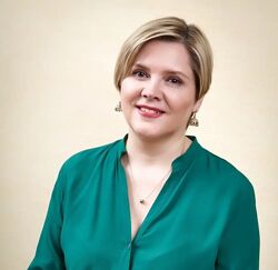Светлана Ладейщикова 4 курса Эмоционально образная терапия Зазеркалье 