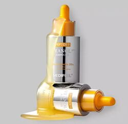 Антивікова освітлююча сироватка medi peel peptide 9 vitanol ampoule pro