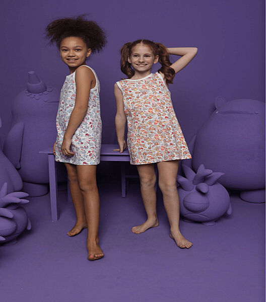 Дитяча нічна сорочка на широких бретеляхз малюнком