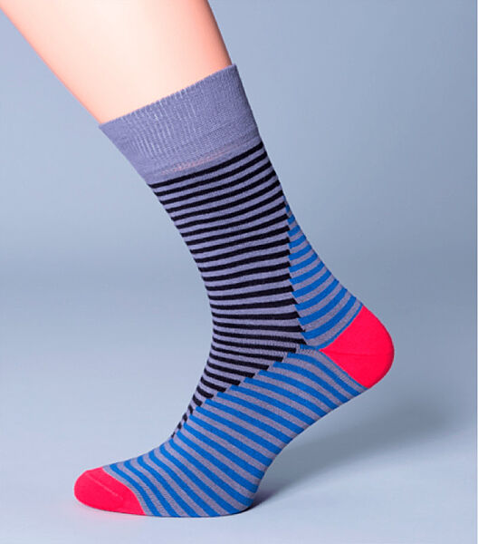Високі чоловічішкарпетки в смужку