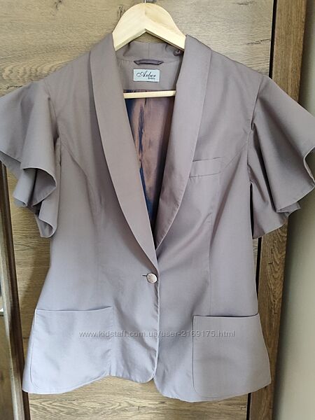 Костюм літній жіночій