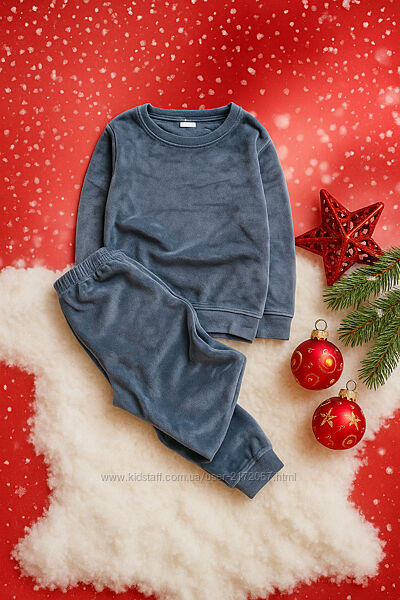 11 років, 146 зріст. Next велюрова піжама з останньої колекції на манжетах.