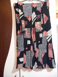 Красивая юбка новая.