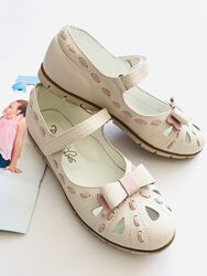 туфли нюдовые  - Perlina - с красивой перфорацией, розовыми вставками р35