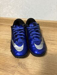 Сороконіжки, футбольні кросівки Nike, розмір 38 
