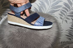 Lotus босоніжки 25.5 см устілка