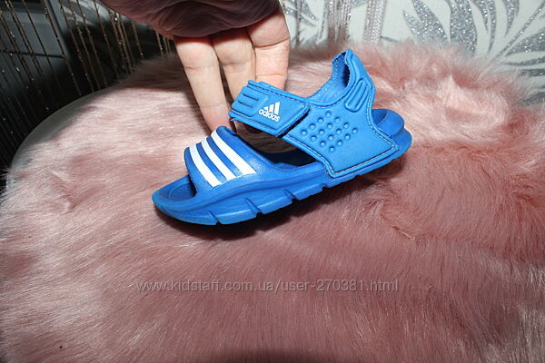 Adidas босоніжки 14 см устілка