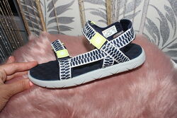 Timberland босоніжки 22.2 см устілка
