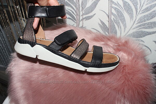 Clarks босоніжки 26 см устілка