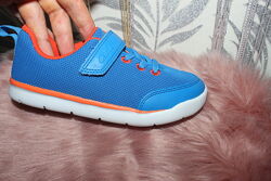 Clarks кросівки 19.5 см устілка