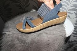 Skechers босоніжки 25.8 см устілка