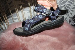 Teva босоніжки 26 см устілка