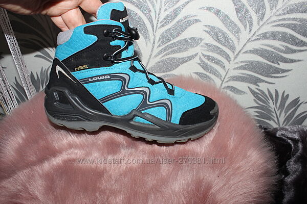 Lowa ботінки 22.2 см устілка