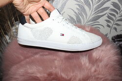 Tommy hilfiger кросівки 28 см устілка